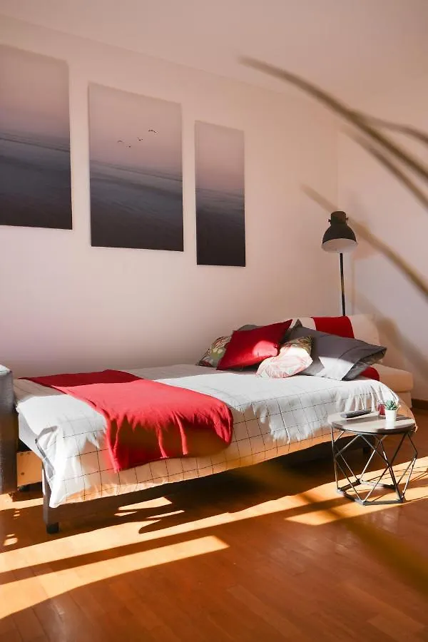 شقة 10 Min From The Airport-Wifi-Free Parking Samarate